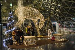 Rentier mit Weihnachtsbäumen - MyZeil in Frankfurt 2015