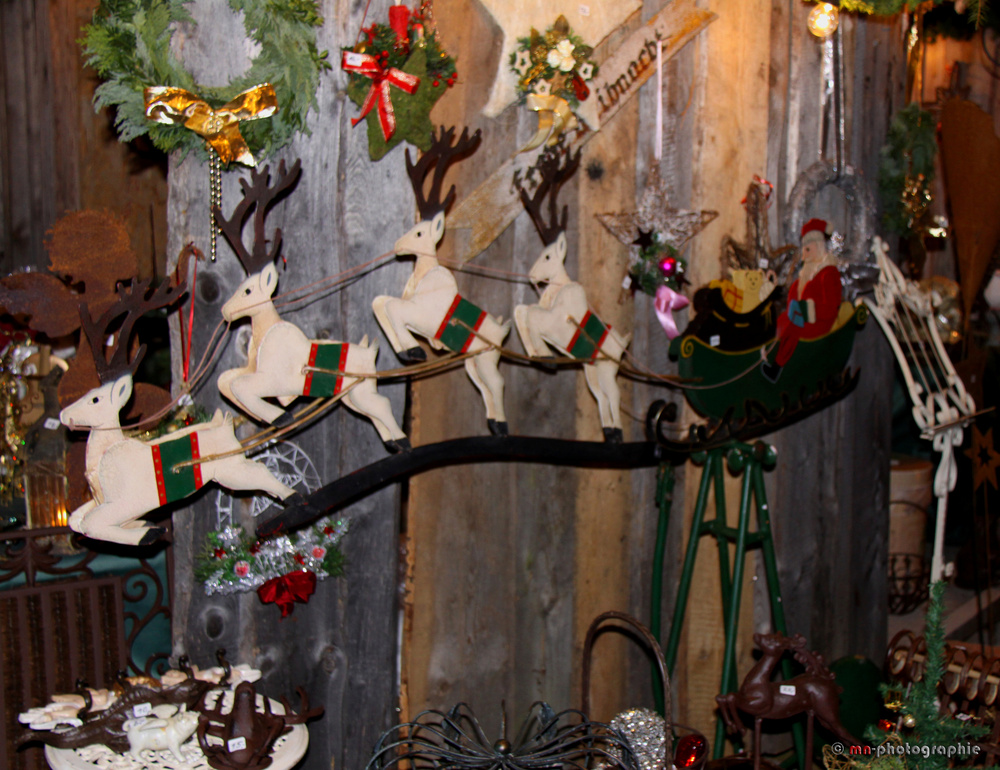 Rentierschlitten mit Weihnachtsmann Foto & Bild | gratulation und