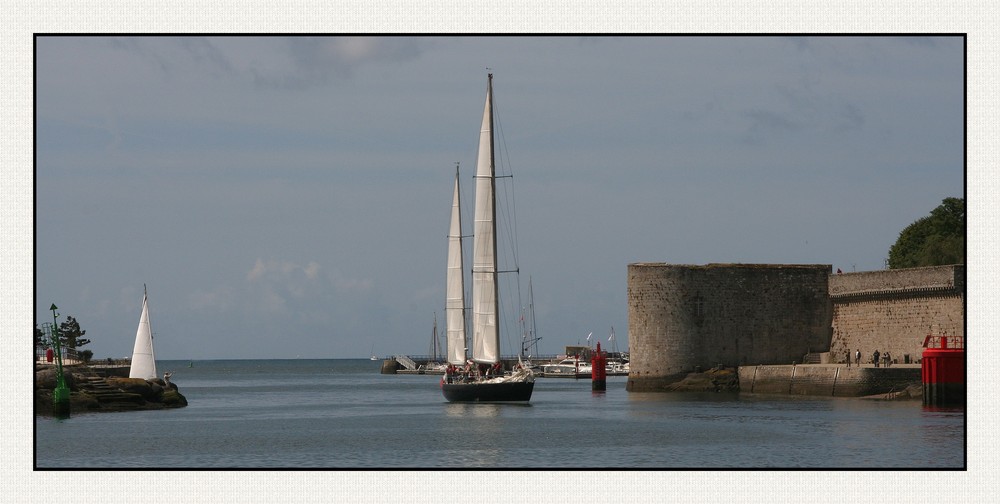 " Rentrer à la voile dans le port de Concarneau, il ne faut pas être manchot !! "