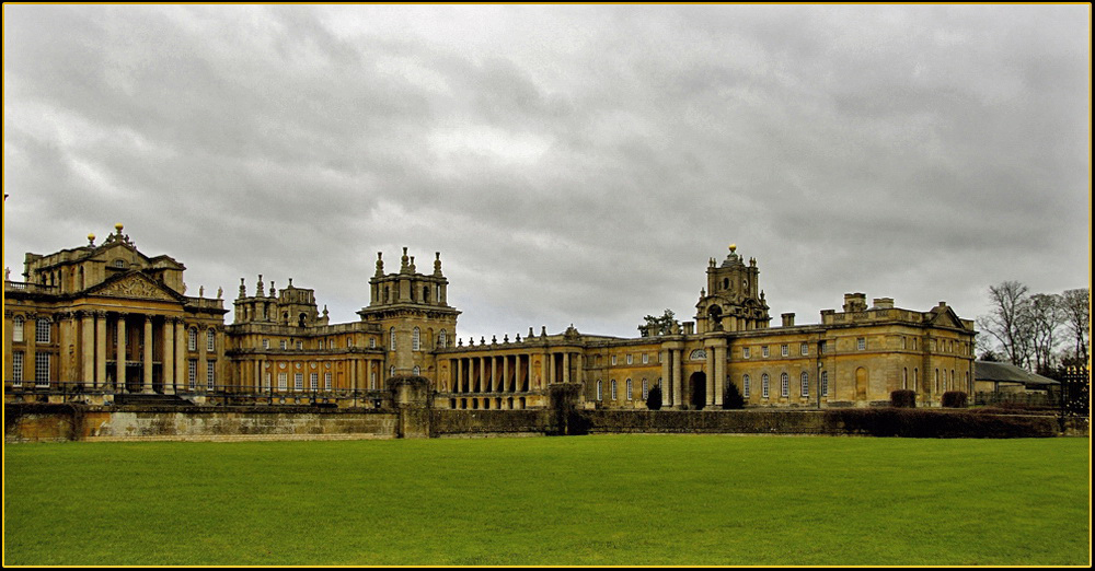 Reolad Detailansicht des Blenheim Palace in einer helleren Version.