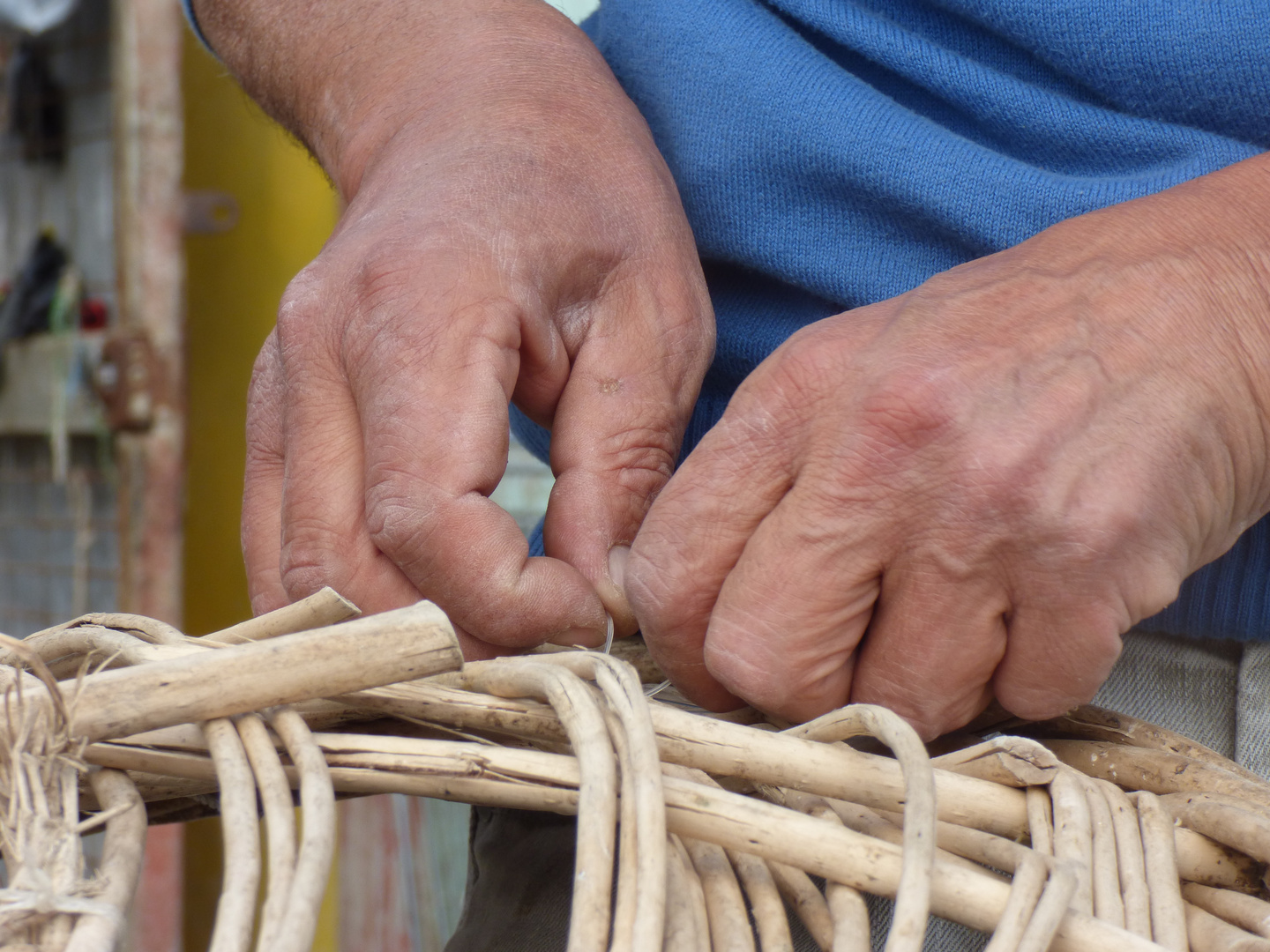 Reparando el pescador