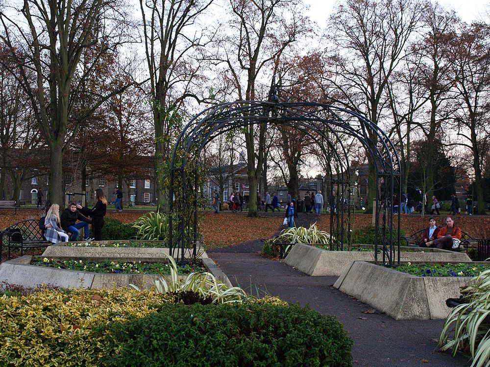 Repos dans le parc de Christ’s Pieces - Cambridge - Ausruhen in der Christ’s Pieces Parkanlage