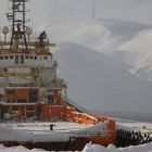 Rescue-Schiff im Hafen von Honigsvag