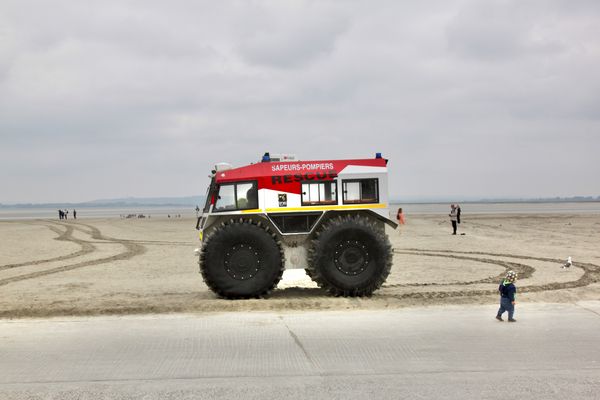 Rescue Truck, Le Mont-Saint-Michel, Normandie, F