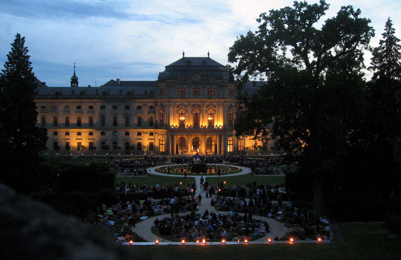 Residenz Würzburg HofgartenKonzert