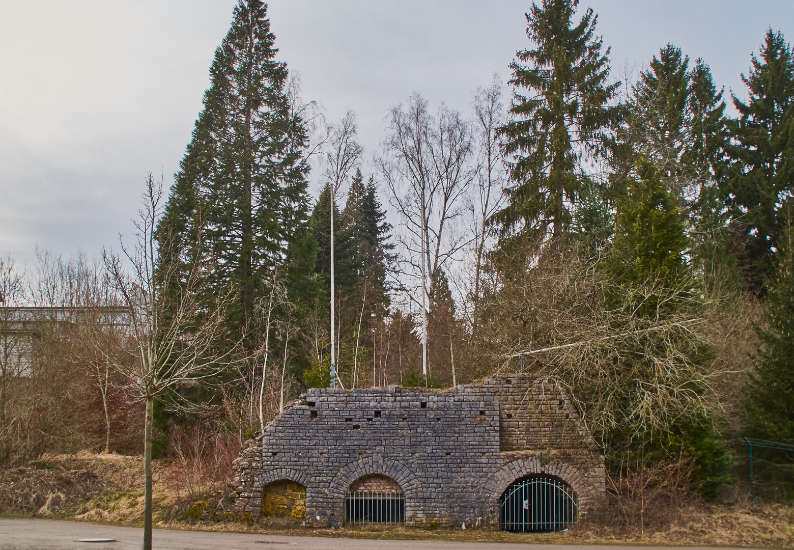 Rest eines Kalkbrennofens