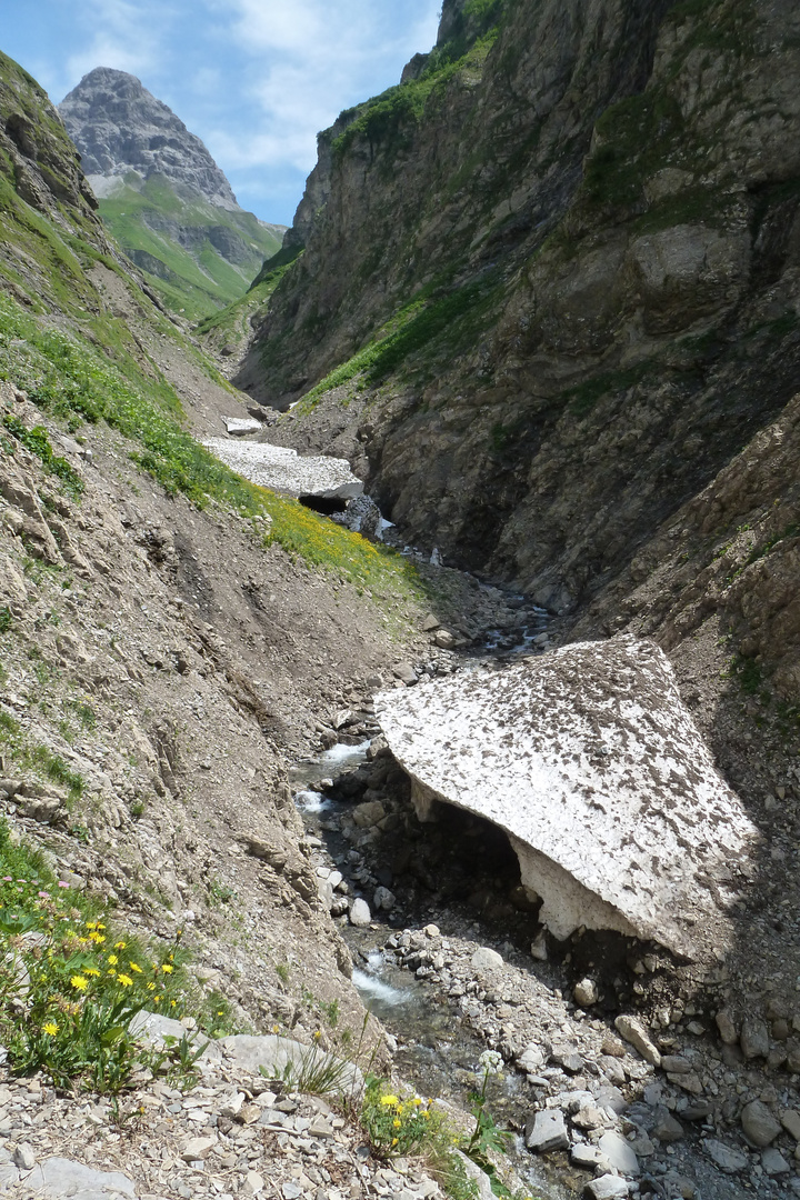 Rest vom Gletscher ( E5 )