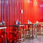 Restaurant an roter Wand