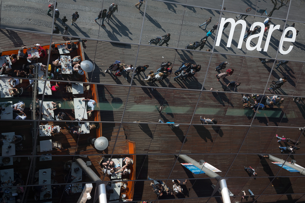 Restaurant dans le port de Barcelone