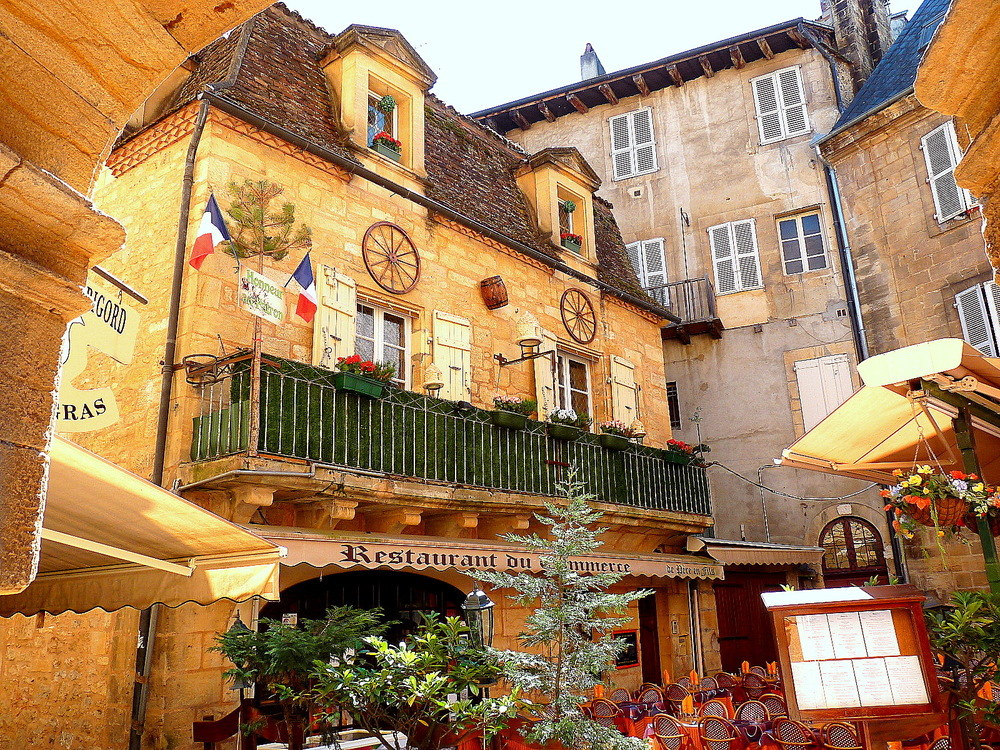 Restaurant du Commerce .