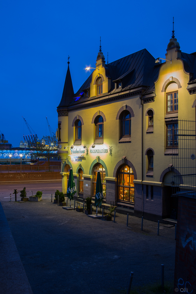 Restaurant "Fischerhaus" zur bluen "h"