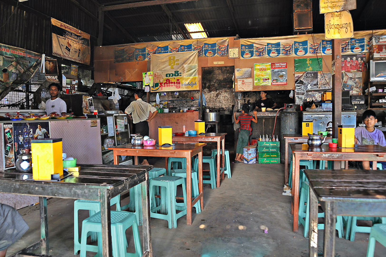 Restaurant in Mawlamyaing 