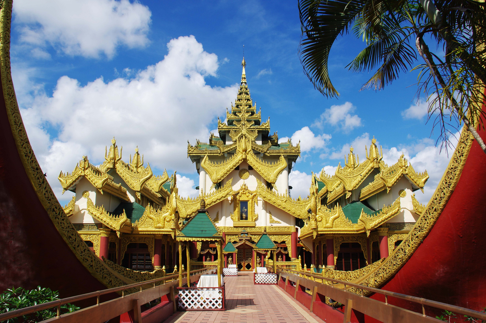 Restaurant in Yangon 