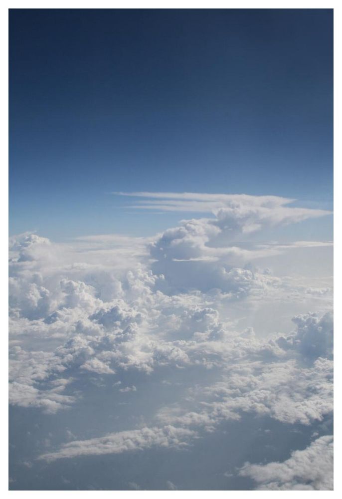Reste der Gewitterwolken über dem indischen Ozean/ über den Malediven