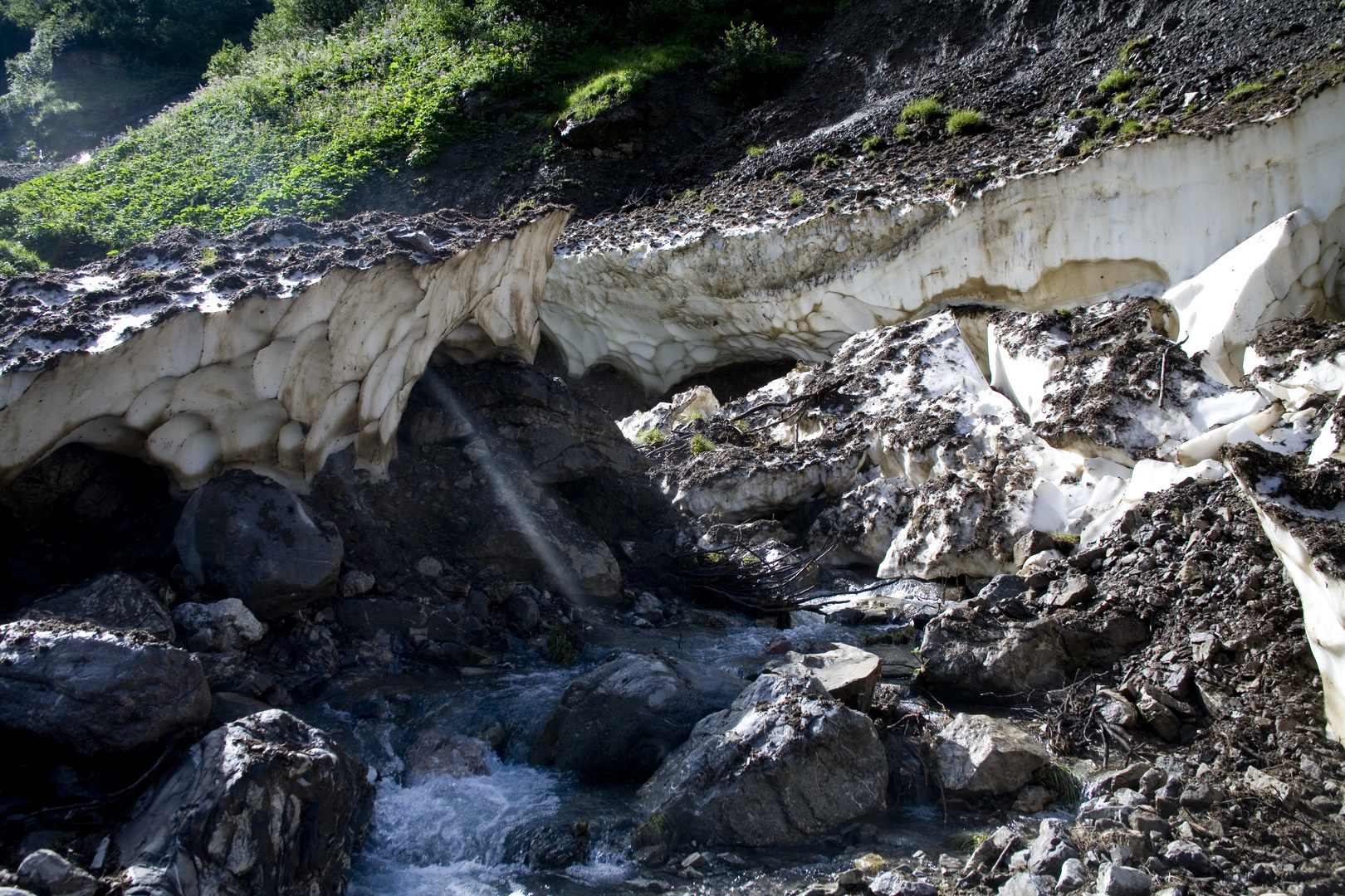 Reste eines kleinen Gletschers im Kleinwalsertal