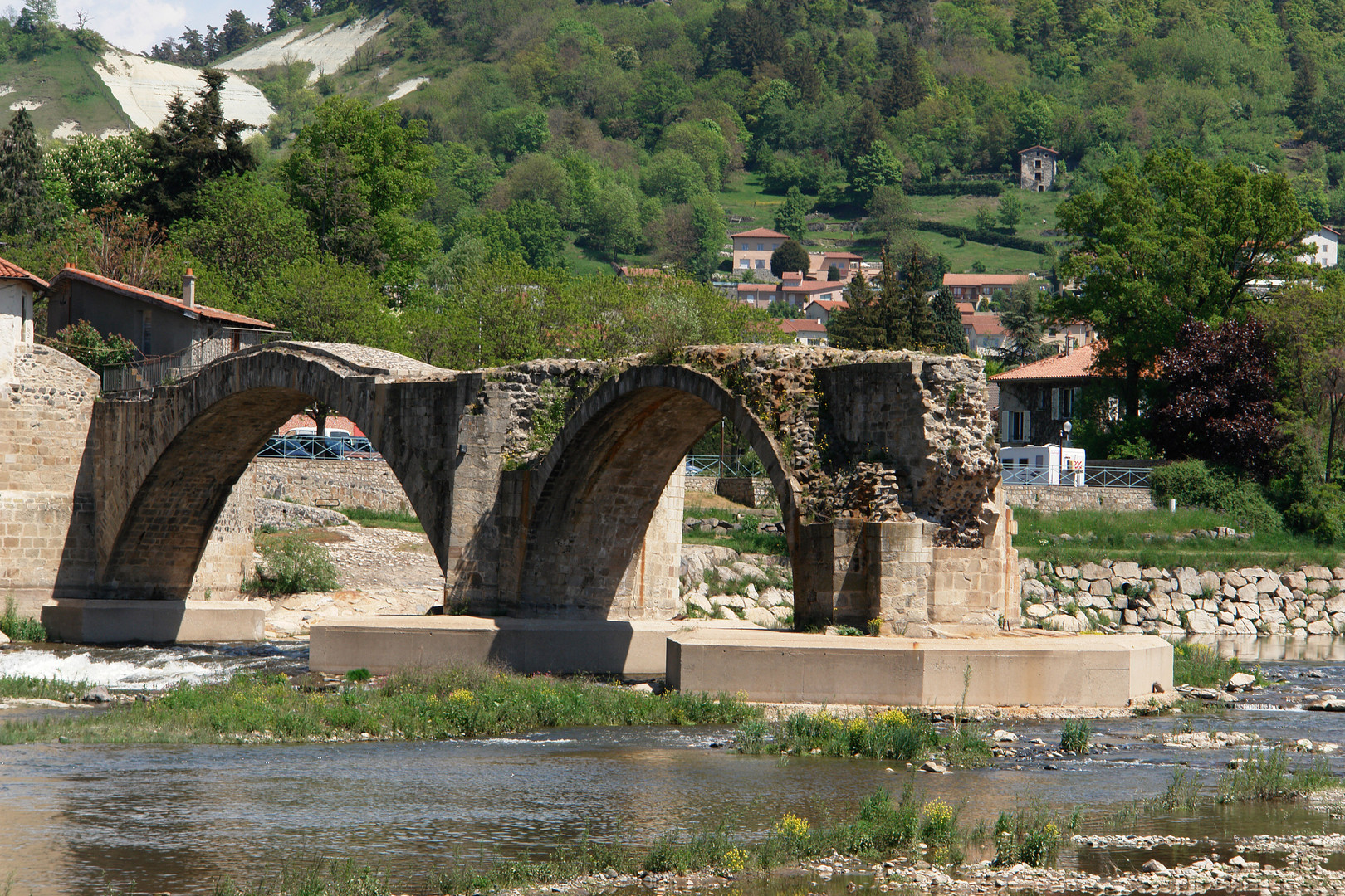 Reste römischer Loire-Brücke