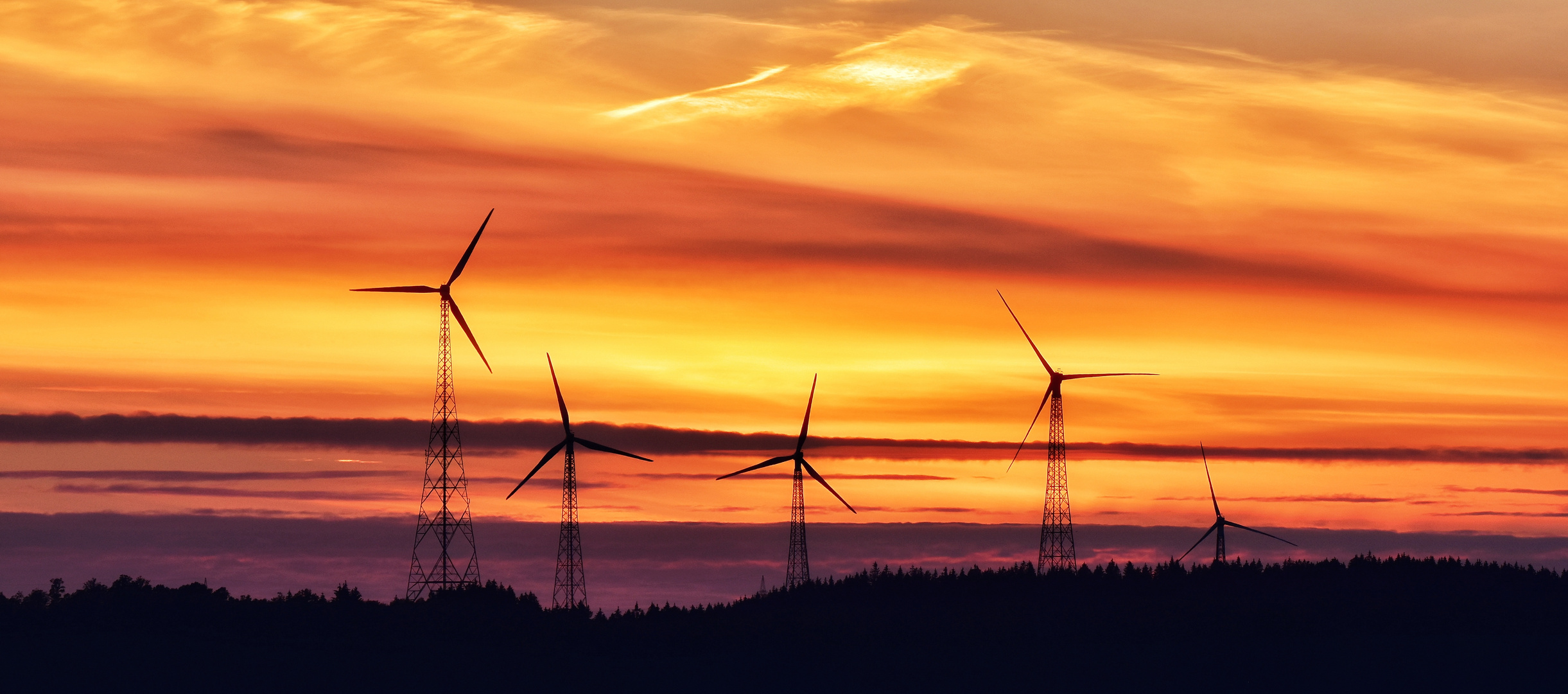 RES_WindräderSonnenUntergang