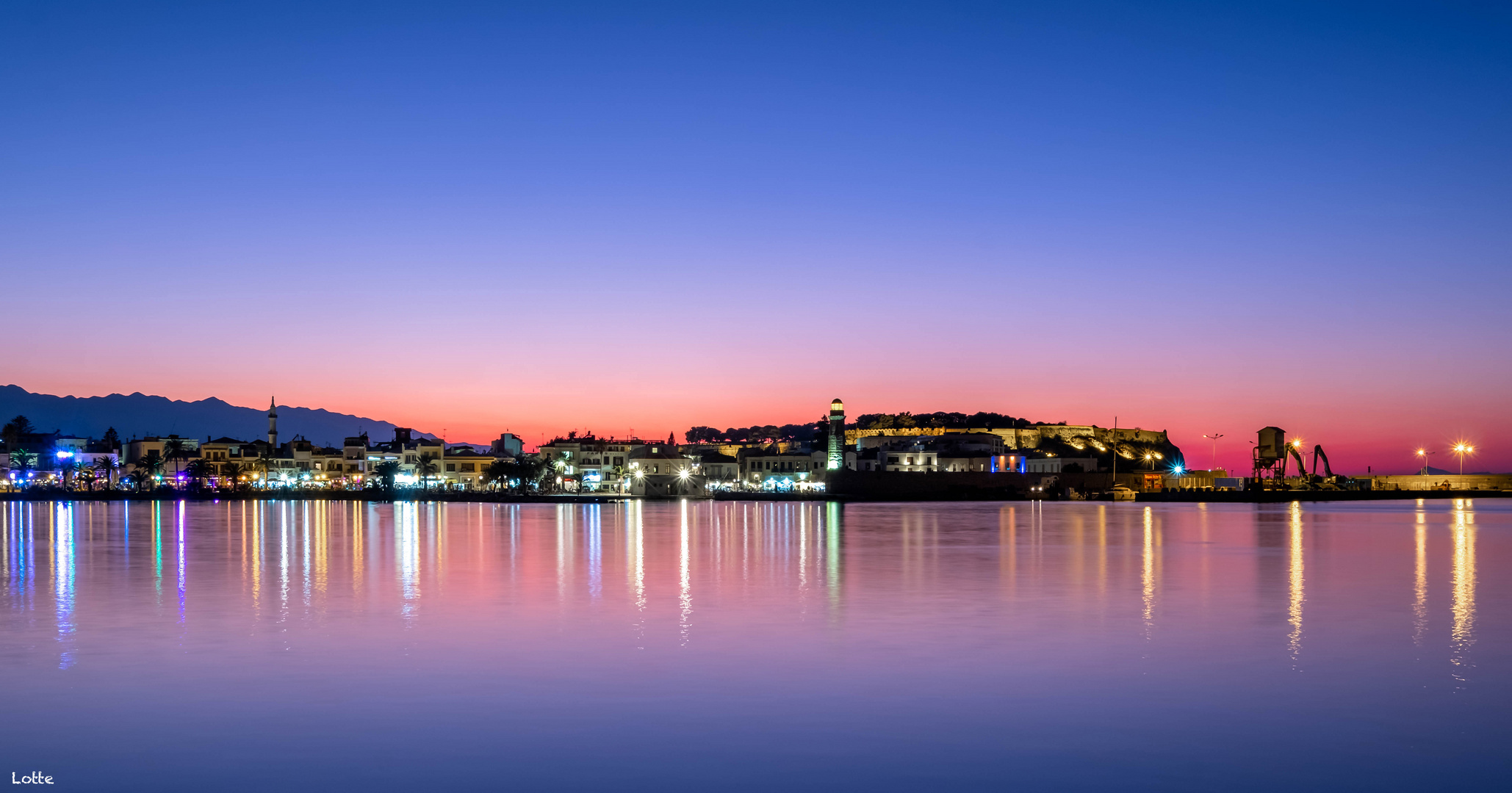 Rethymno zu Blauen Stunde