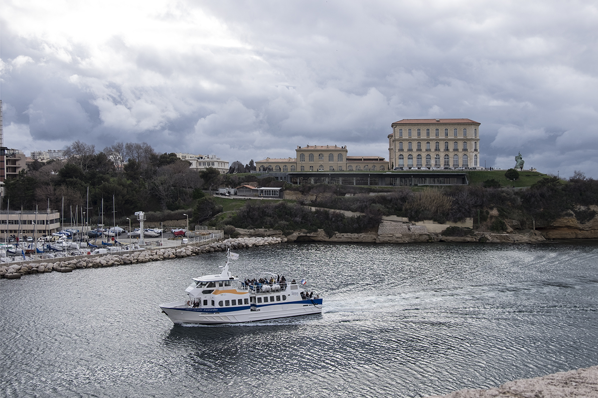 Retour au Vieux-Port  avant la pl:uie .