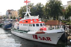 Retter in der Not -Seenotrettungskreuzer "Arkona" in  Warnemünde