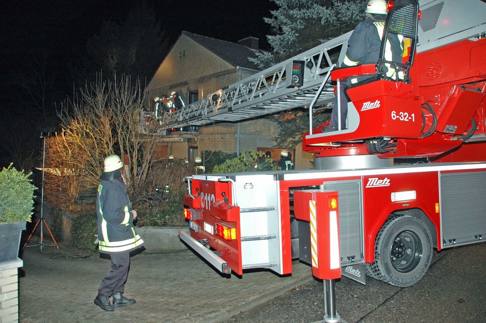 Rettung in rott 5 Personen mit Rauchgasintox rauchmelder schlug an