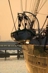 Rettungsboot in der Morgensonne