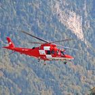 Rettungshubschrauber am Thuner See