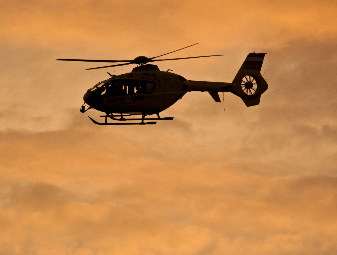 Rettungshubschrauber beim Start