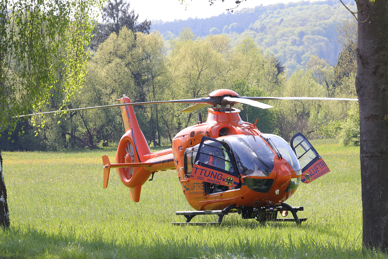 Rettungshubschrauber D-HZSC