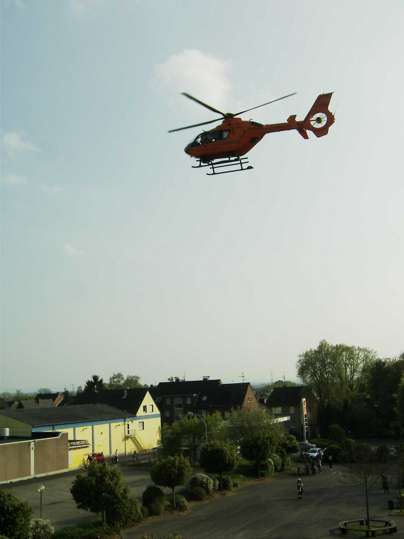 Rettungshubschrauber im Anflug