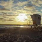 Rettungsschwimmerturm im Abendlicht