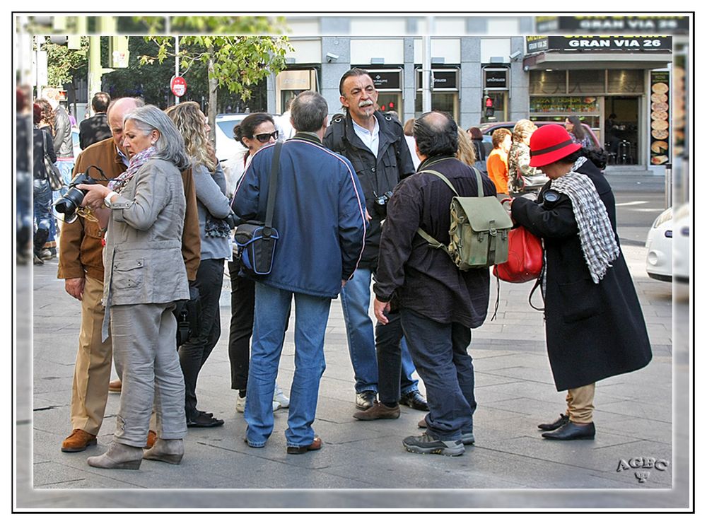 Reunion de Fotografos en Gran Via (Madrid) GKM3