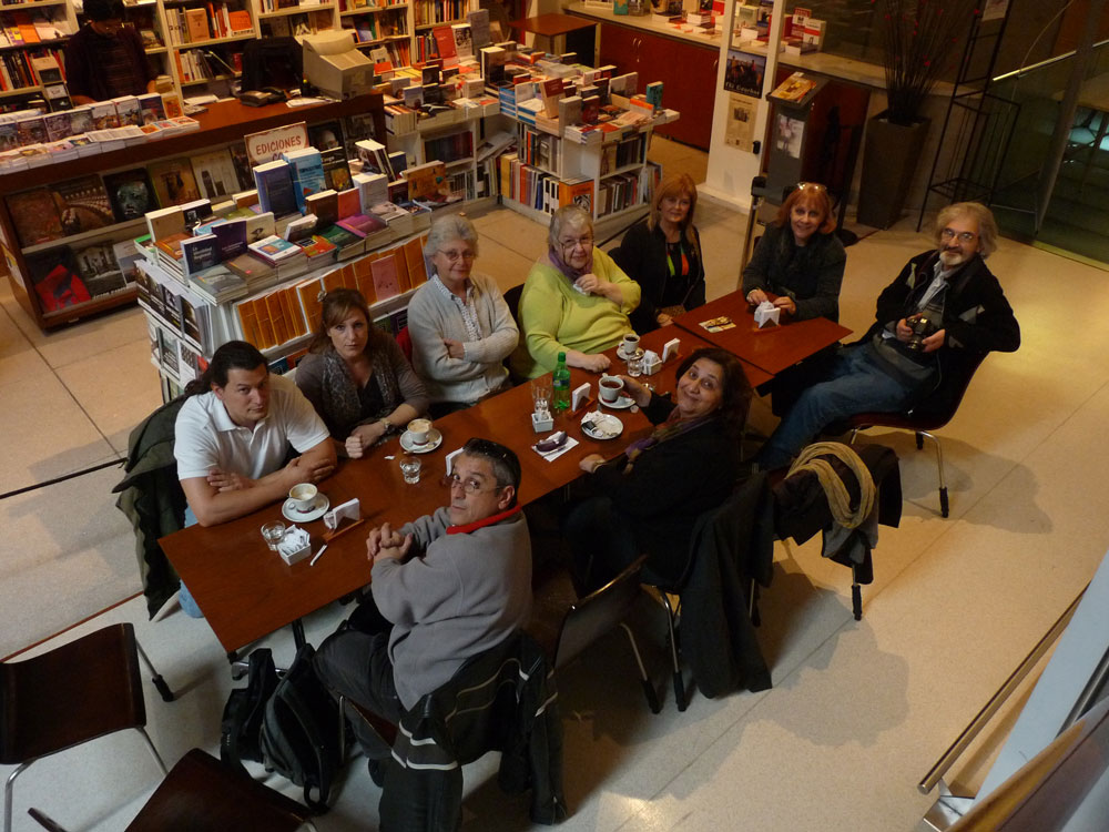 REUNION DEL GRUPO FOTOCOMMUNITY EN EL CENTRO CULTURAL DE LA COOPERACION EN BUENOS AIRES