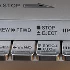 REW-FFFWD-Stop-Eject gespiegelt