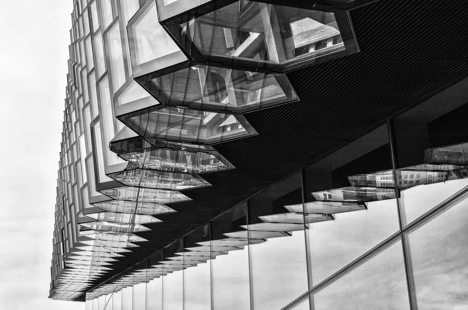 Reykjavik_Harpa-Center