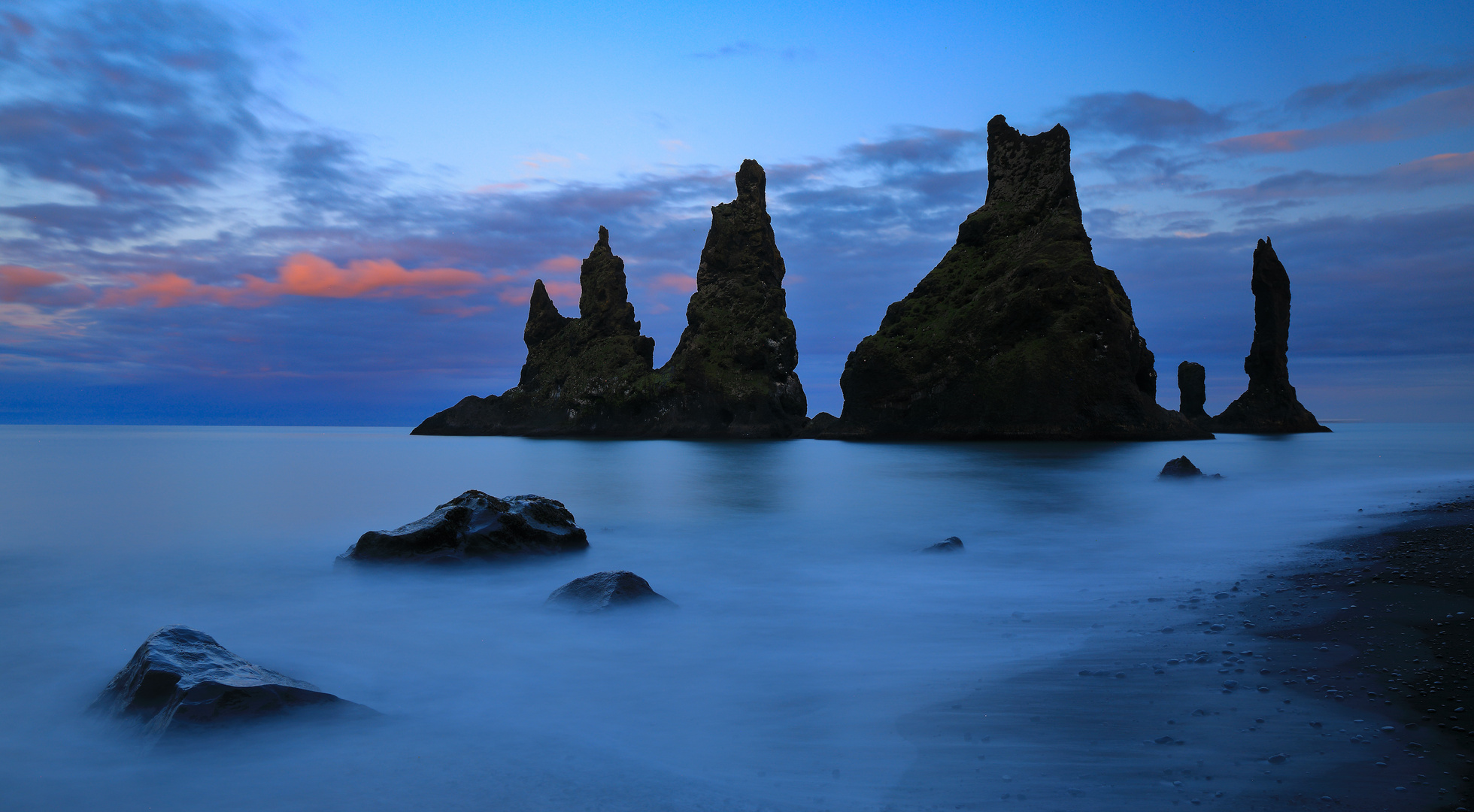 Reynisdrangar