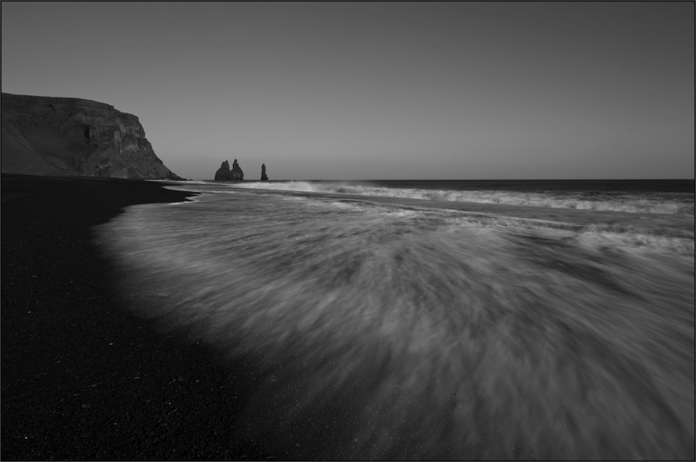 //Reynisdrangar.