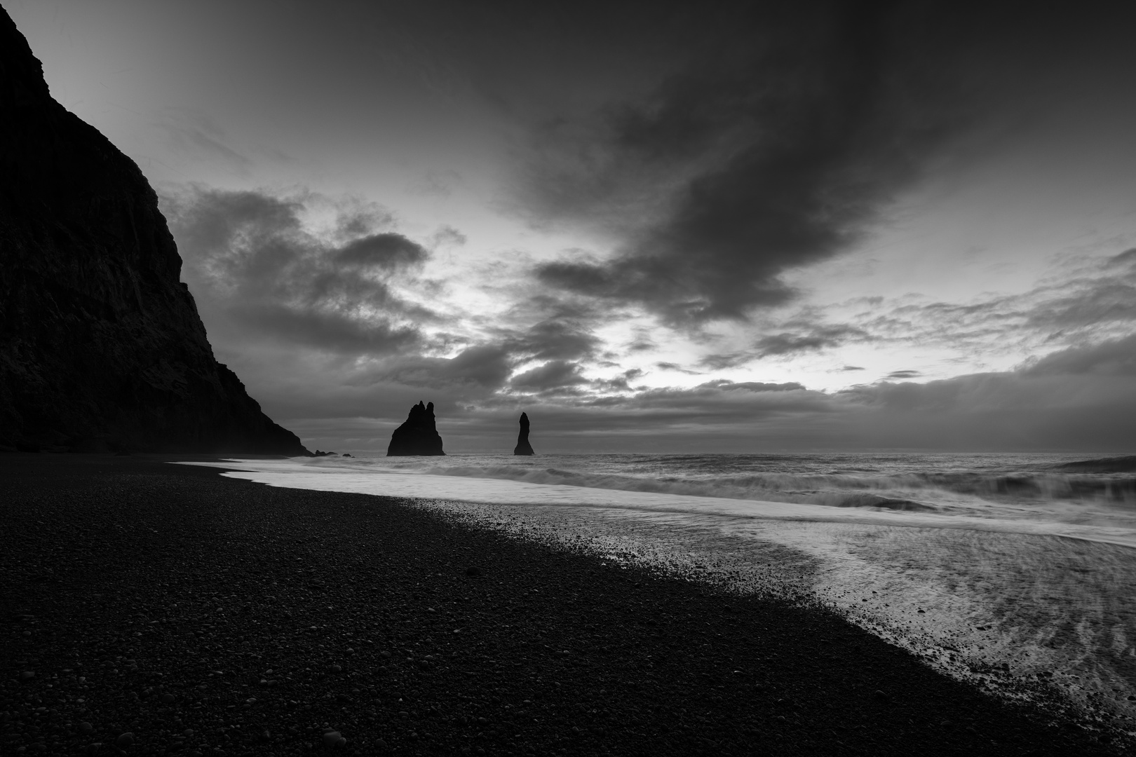 [reynisdrangar...]