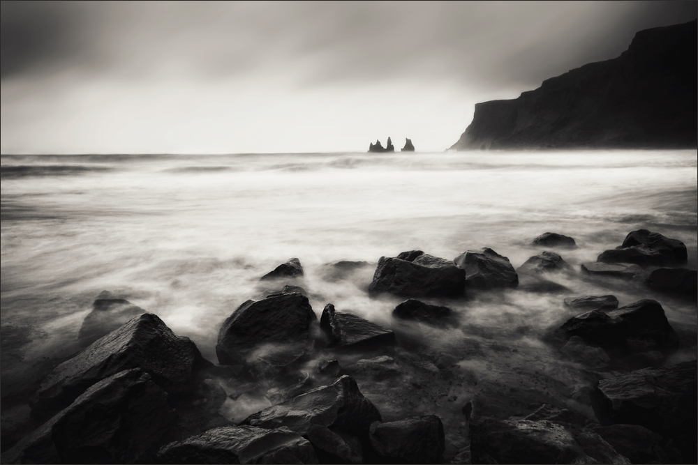 ::: Reynisdrangar ~II~ :::