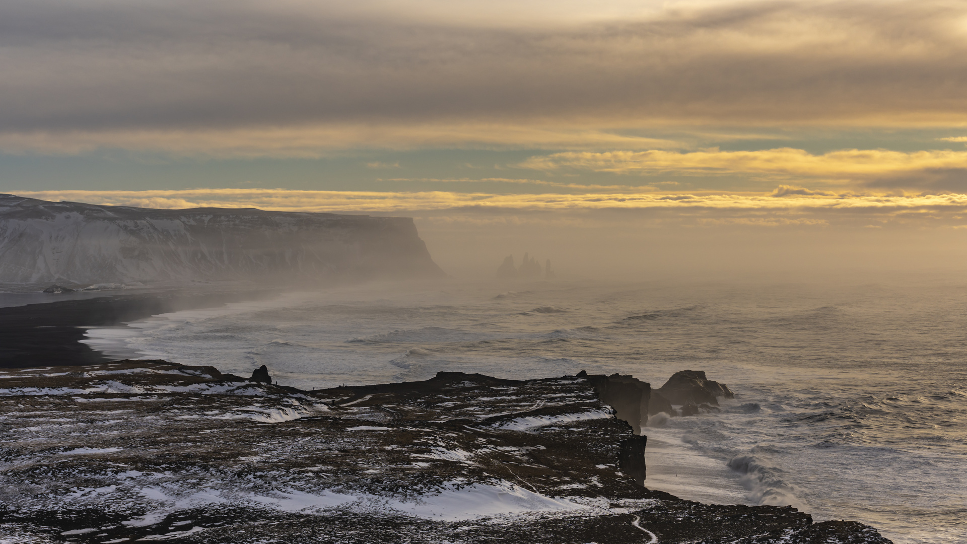 Reynisdrangar Seastacks