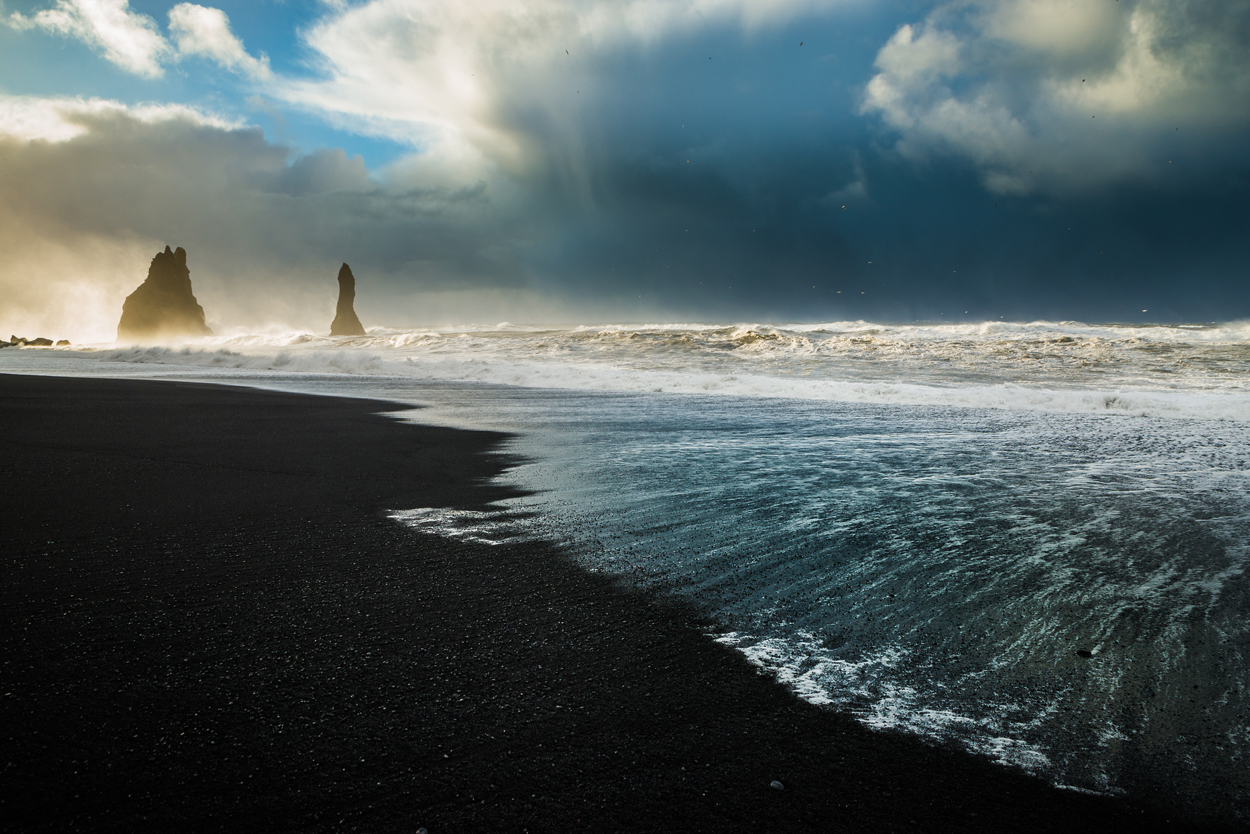 [ reynisfjara ]