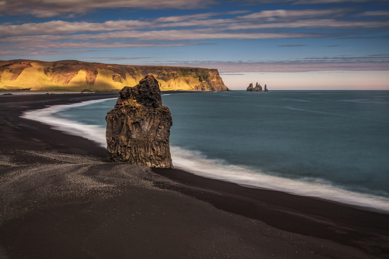  Reynisfjara - black sand beach, Island-Iceland