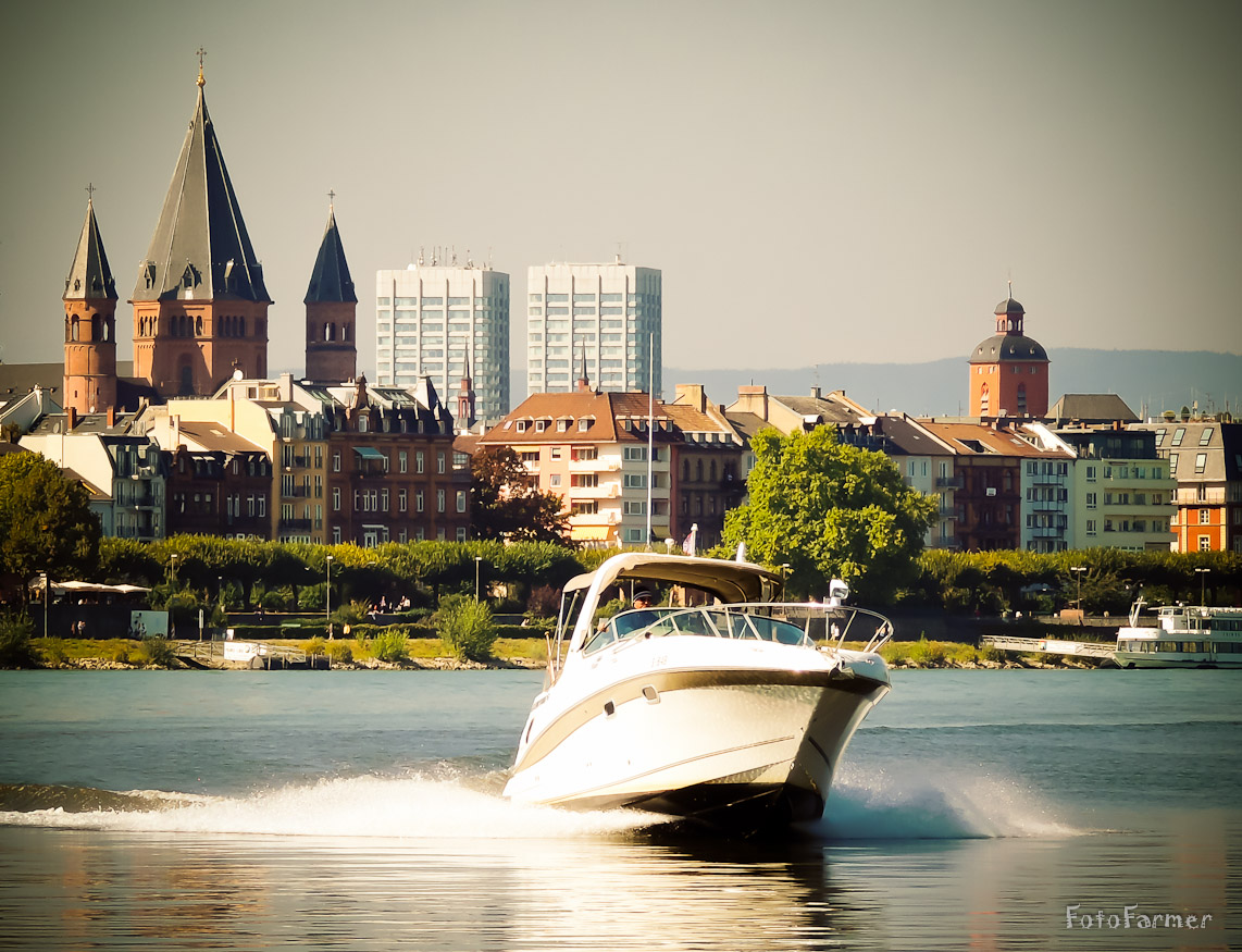 Rhein-Action bei Mainz am Rhein