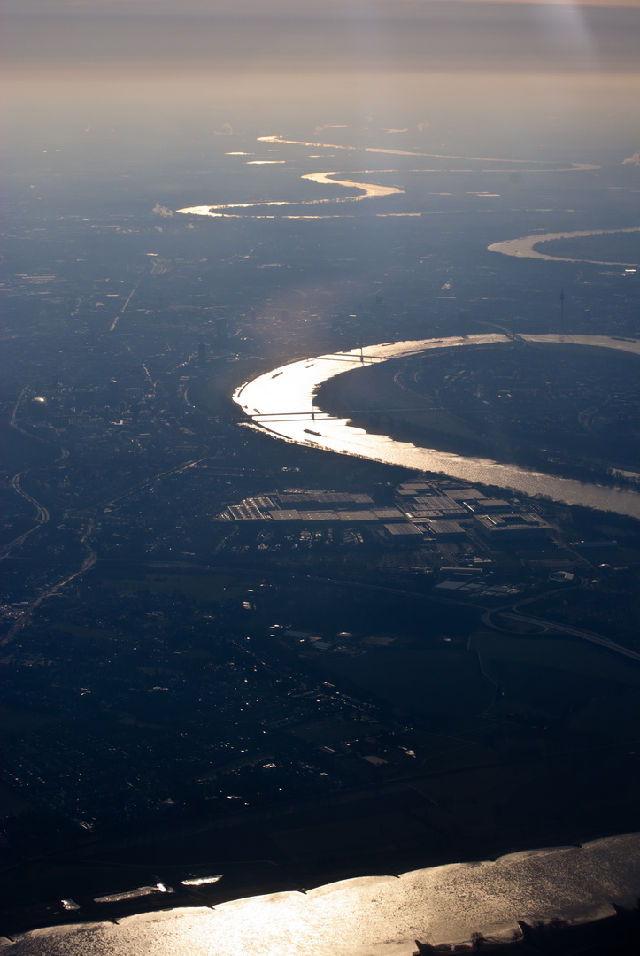 Rhein bei Düsseldorf