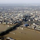 Rhein bei Köln. Diesmal Schlamm braun