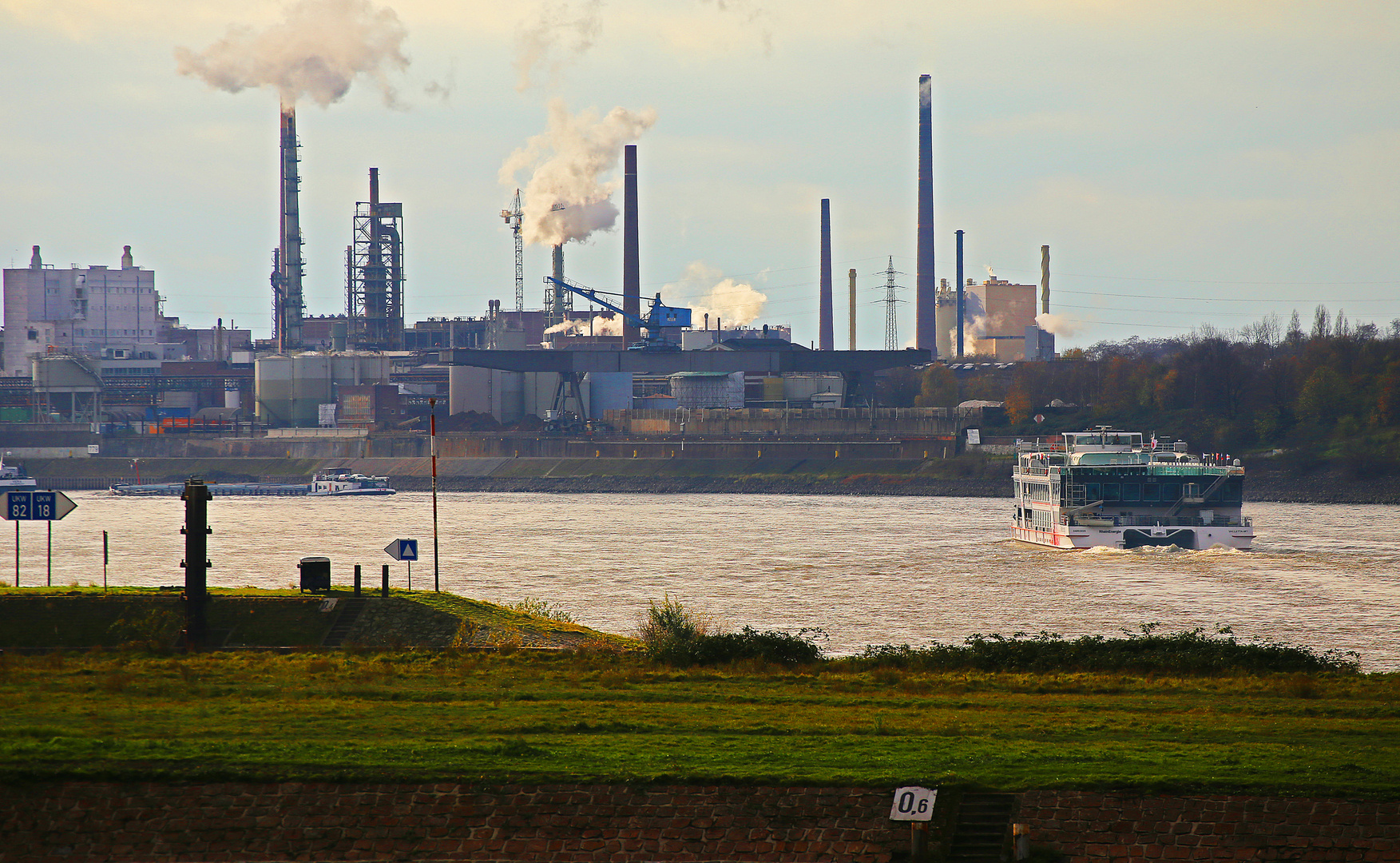 Rhein bei Ruhrort