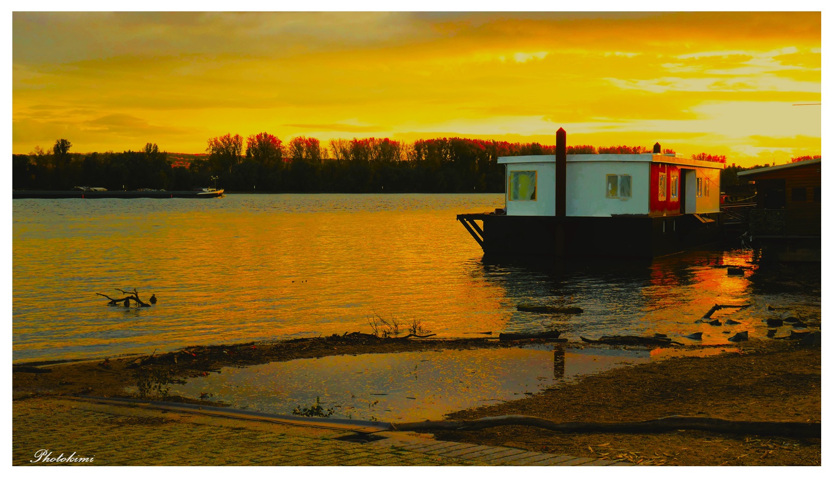 Rhein beim Sonnenuntergang