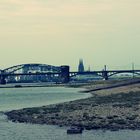 Rhein, Brücke und der Dom