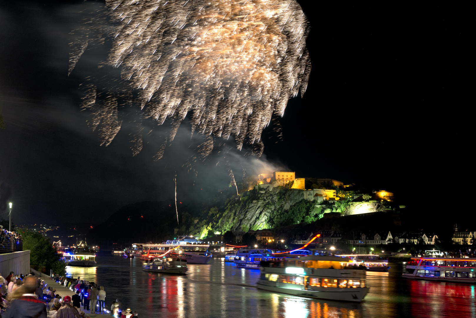 Rhein in Flammen 2012 - Höhenfeuerwerk auf der Festung