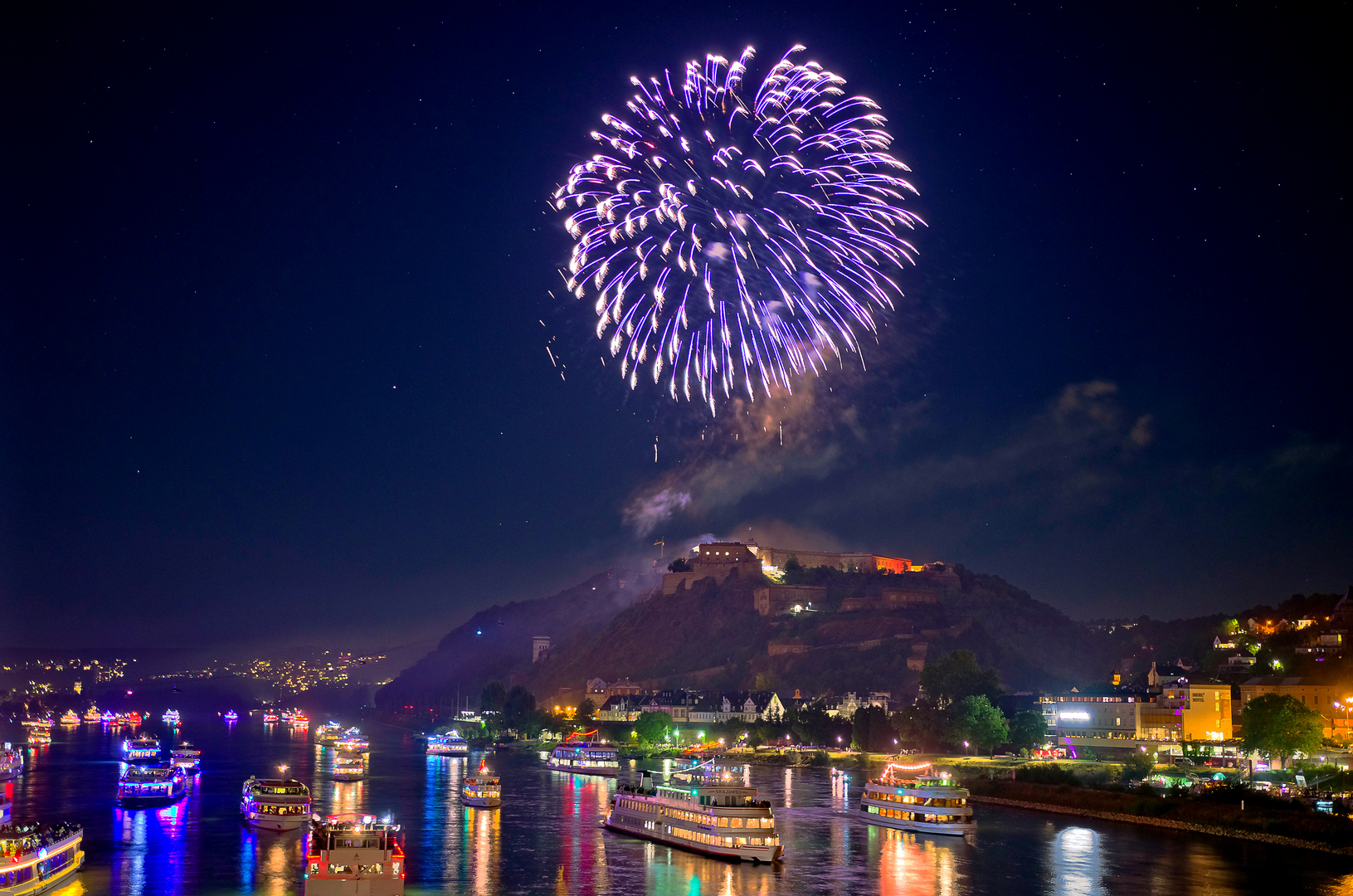 Rhein in Flammen 2019, Blau